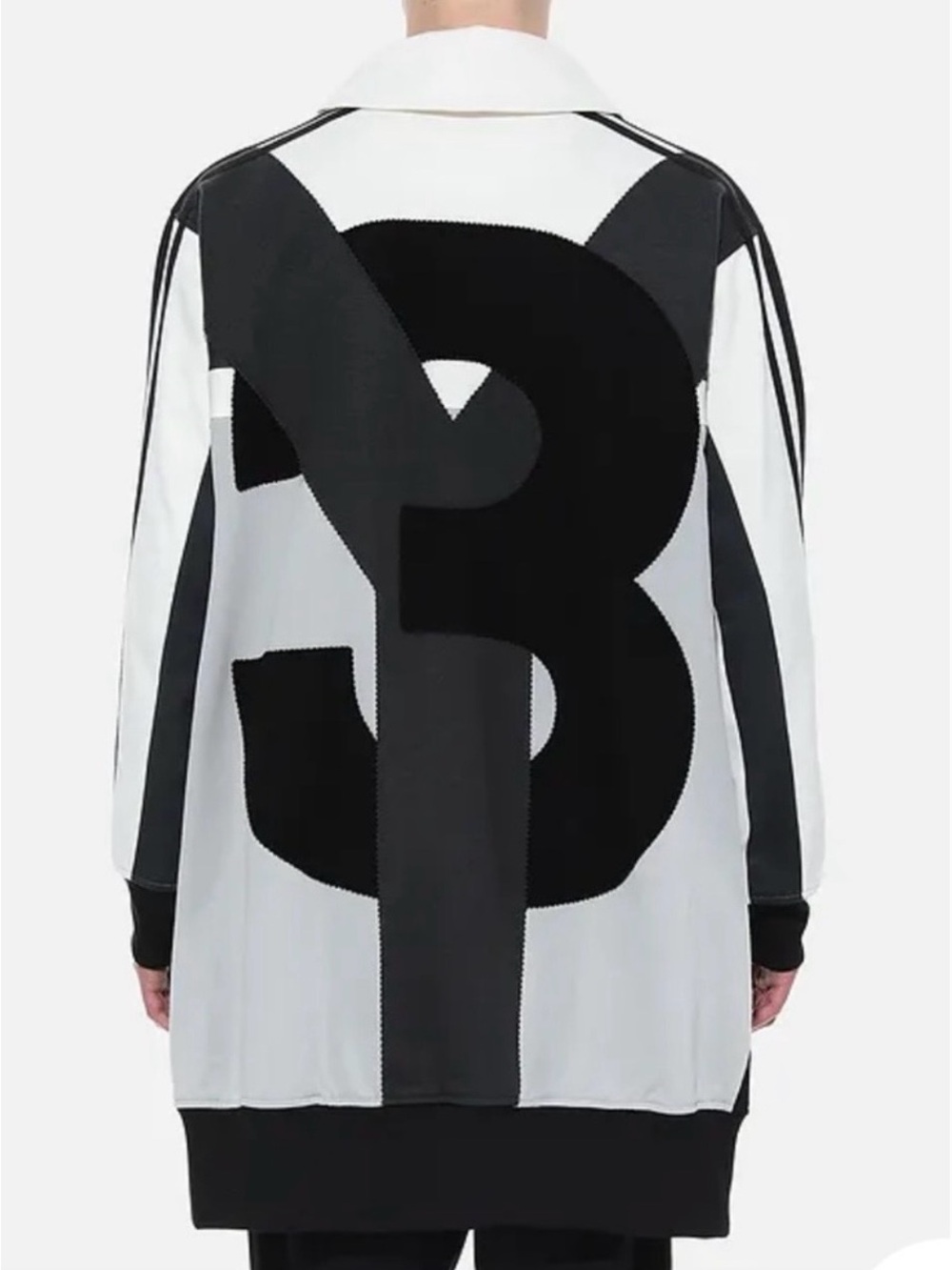 Y3 , unisex , Black & Cream Graphic, Zip front ,beautiful, long Jacket